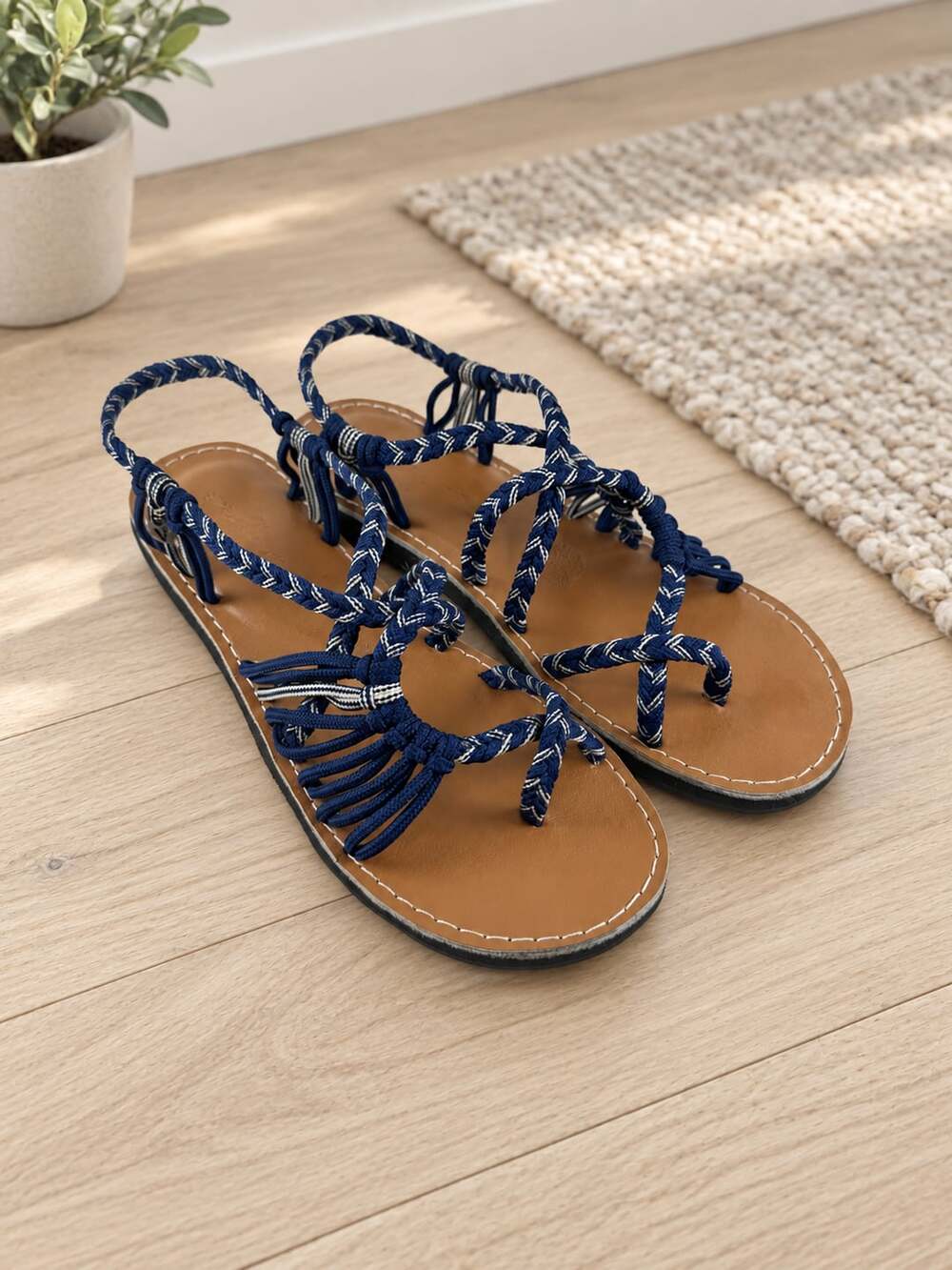 Flow Shoes Women’s Rope Thong Sandals Blue White Strappy Flat Size 9